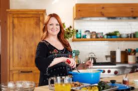 With two forks, remove as much meat from the bones as you can, slightly shredding meat in the process. The Pioneer Woman Ree Drummond Shares Recipe Talks Pandemic Pants