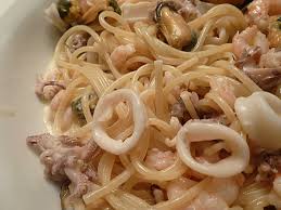 Vous pouvez choisir entre les donnez votre avis sur cette recette de spaghetti aux fruits de mer ! Spaghettis Aux Fruits De Mer La Fontaine D Italie Pizzeria Paris 1er 01 47 03 95 72