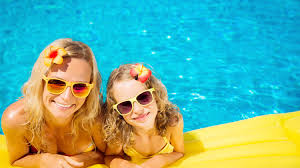 Back when i was a person bestowed with enough square footage to host parties, i always appreciated anyone bringing anything. Follow These 7 Tips To Throw The Best Pool Party For Kids