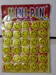 pin badge yellow ground smile badges