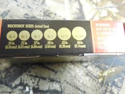 The number of pellets in each shell will vary depending on the size of the shot and the length of the shell. Federal Premium 00 Buckshot 3 Magnum 12 Gauge Shotgun Ammo 1100 F P S Copper Plated 15 Pellets Per Round