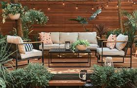 Choose The Right Outdoor Furniture