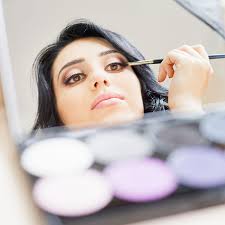4 eye makeup tricks to take 10 years