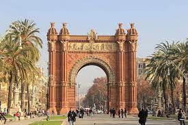 Triumphal arch) is an archway structure in barcelona, spain. Spagna Barcellona Arco Di Trionfo Vista Stradale Paesaggio Della Spagna Costruzione Pikist