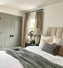 30 grey and white bedroom ideas for