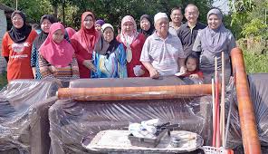 Seperti halnya apa yang telah diajarkan paulus, bahwa hendaknya setiap orang percaya memiliki kesatuan yang utuh didalam kristus. Mkm Distributed Contributions To Elderly Couple Brunei S No 1 News Website