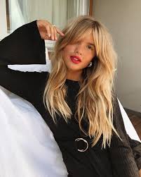 Dress it up or down! Long Hair Women S Styles French Girl Bangs Fashion Inspire Fashion Inspiration Magazine Beauty Ideaas Luxury Trends And More Hair Styles Hot Hair Styles Long Hair Styles
