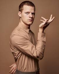 Lucas group is north america's premier executive search firm. Lucas Hedges On His Role In Broadway S The Waverly Gallery
