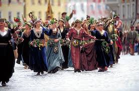 The celebration was to be the most sumptuous celebration of the late middle ages. Landshuter Hochzeit Brauchwiki