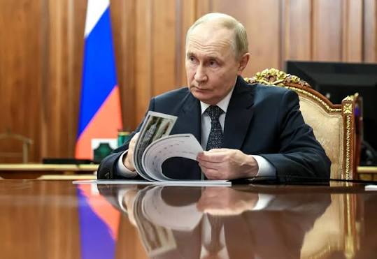 US Reportedly Readies New Russia Sanctions if Putin Rejects Peace Deal