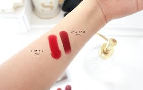 cur fave bright red mac lipstick