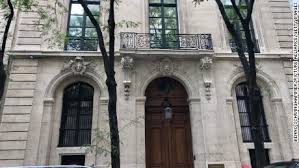 Jeffrey epstein has told people for years that he was the person who first introduced president trump to his wife melania. Jeffrey Epstein S Home In New York And Palm Beach On The Market For A Total Of 110 Million Cnn