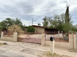 Homes For Near Pueblo Gardens