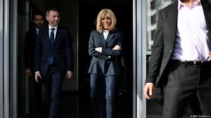Président de la république française. France Brigitte Macron To Go Back To Teaching News Dw 16 09 2019