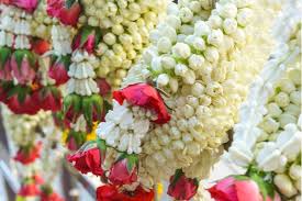 Apr 8, 2017·2 min read. Stunning Flowers From An Indian Wedding