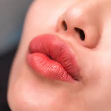 lipstick application tips