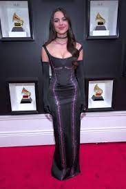 Grammys 2022: Red carpet fashion in ...