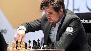 Weltmeisterschaft in Dubai: Carlsen holt fünften WM-Titel im Schach |