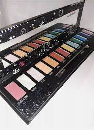 eyeshadow palette by kleancolor mattes