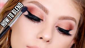 how to blend your eyeshadow like a pro