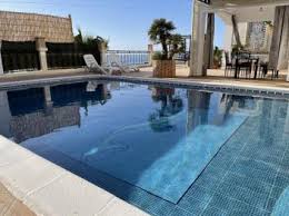 villa avec piscine hôtels à tlemcen
