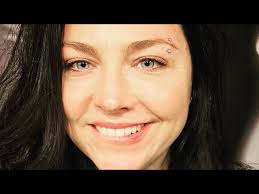 amy lee replacing her diamond eyebrow