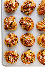 These thin, crispy spice cookies are a christmas tradition in sweden. Swedish Cinnamon Buns Recipe Kanelbullar Gimme Some Oven