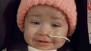 Baby azaylia with her parents ashley cain and safiyya vorajeecredit: Ashley Cain S Daughter Azaylia Dies Aged 8 Months Bbc News