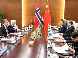 Det var en god gjennomgang før toppmøtet om to uker, sier ine eriksen søreide. Kinas Utenriksminister Pa Vei Til Norge Og Pandemi Samtaler Vg