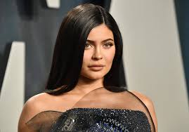 kylie jenner draws criticism from