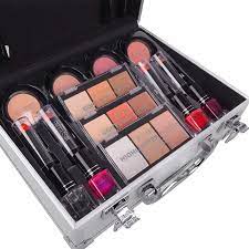 miss young makeup set in the aluminum case gm14038 2