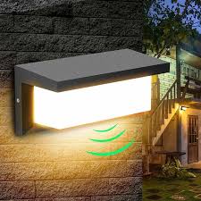 18w Led Outdoor Wall Light With Modern