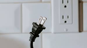 5 best flat extension cord under rugs