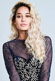 Watch netflix movies & tv shows online or stream right to your smart tv, game console, pc, mac, mobile, tablet and more. Lisa Haydon Wikipedia