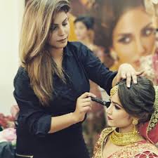 divya singh makeup artist in laxmi