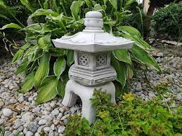 Zen Garden Statue Lawn Light Lantern