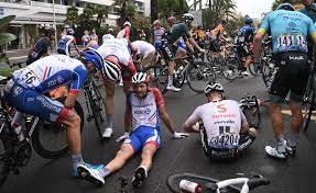 Chute spectaculaire de philippe gilbert ! On The Tour De France 2020 The First Stage Turned Into A Sliding Festival