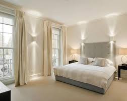 Ако вашата спалня включва баня и дрешник или кът за сядане, планирате цветове за всички тези пространства като цяло. 20 Spalni V Neutralni Cvetove Stil I Elegantnost Comfort Bg
