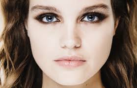 secret makeup tips to make eyes