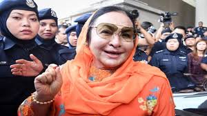 Datin seri hajah rosmah binti mansor (born 10 december 1951) is the second wife of former prime minister of malaysia, najib razak. Rosmah To Face More Charges On Thursday Macc Cna