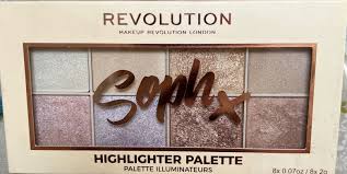 revolution makeup soph x highlighter