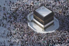 million muslims begin annual pilgrimage