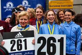 VIDEO: B.A.A. officially retires Kathrine Switzer's 1967 Boston Marathon  race number - Canadian Running Magazine