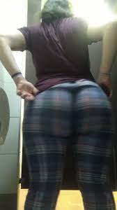 X 上的Fat Trapo 胖🔞：「Bouncing my ass for yah #ass #butt #tranny #trap #trans  #trapo #femboy #shemale #ladyboy #girlyboy #girly #chicks #leggings  #yogapant #yogapants #spank t.coDQwFovGT2y」  X