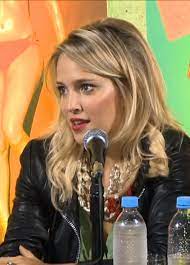 Lopilato was born in 1987 in buenos aires, and was raised with her brother dario and sister daniela. Luisana Lopilato Wikipedia
