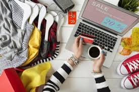 3 Great Benefits of Shopping for Clothes Online - Women Planet
