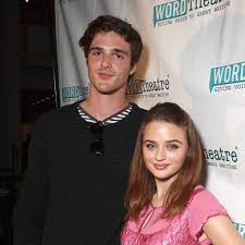 Joey king and her older sib hunter got a cute set of matching tattoos (and then some) last week, and for a great cause. Who Has Joey King Dated Popsugar Celebrity