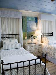 Bed Crown Design Ideas