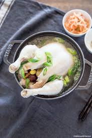 samgyetang korean ginseng en soup