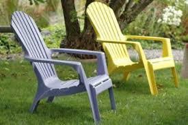 how to clean white plastic deck chairs